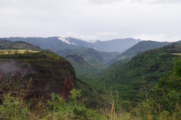 ❤️Hanapepe Valley... actually lower Hanapepe Valley... further up are The Jurassic Park Waterfalls... Manowaipuna... beautiful views... looking up toward Mt. Waialeale, the wettest place on earth. 